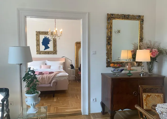 Villa Giulietta Budapest With Garden, Free Parking