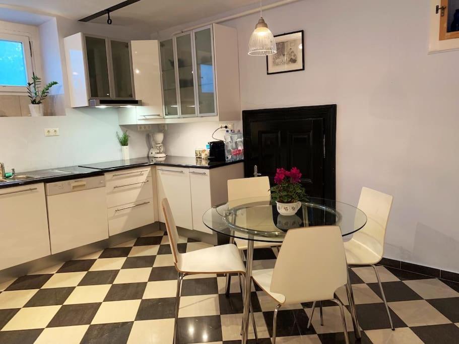 Giulietta With Garden, Free Parking * Boedapest
